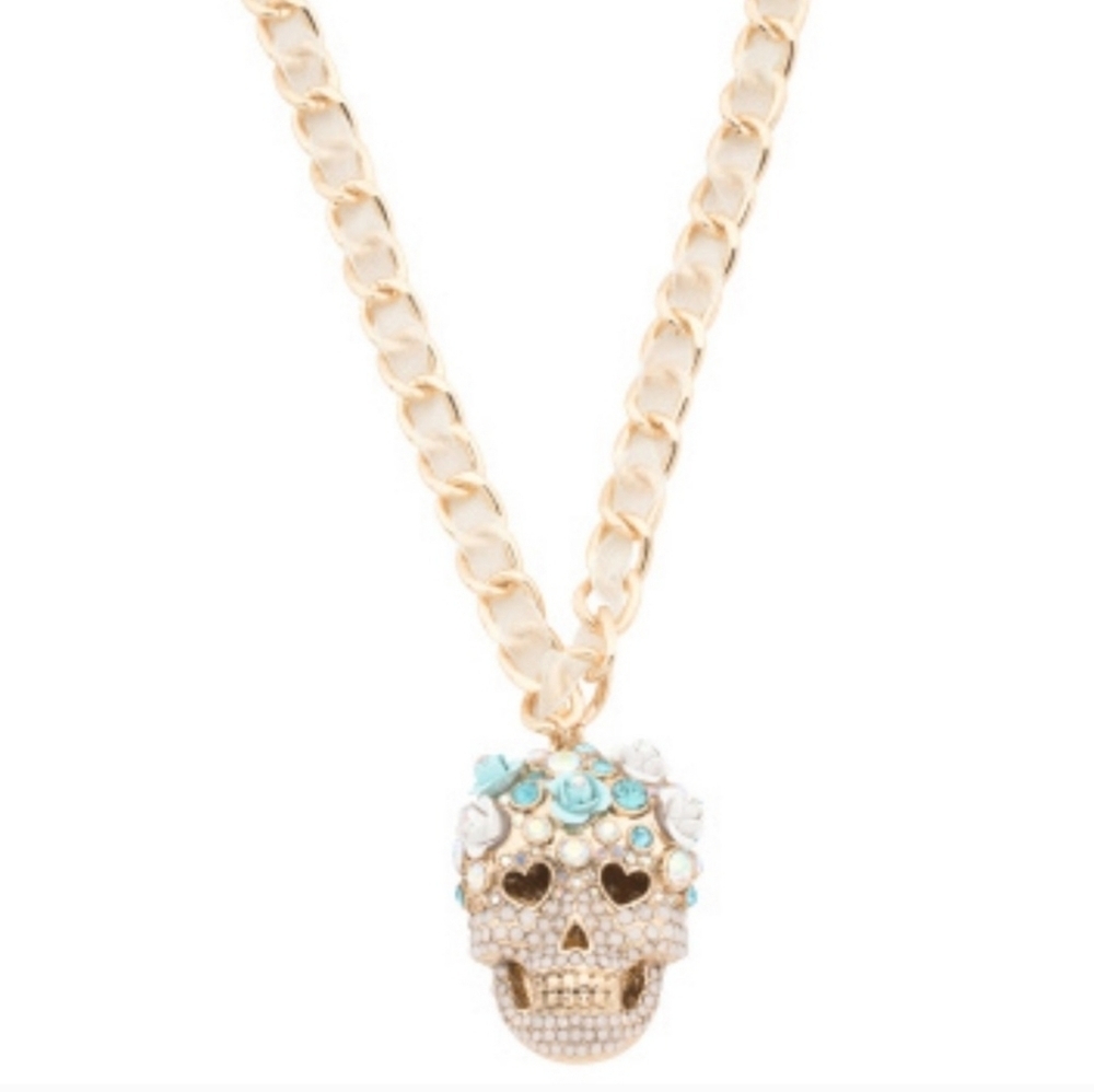 🩵▪️Betsey Johnson ▪️Crystal Sugar Skull Pendant Necklace In Gold and Blue